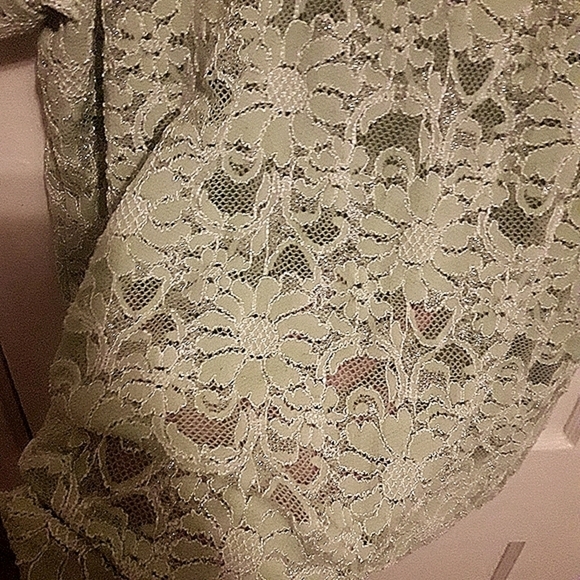 Covington Woman Lace Top 20-22 - Picture 6 of 7